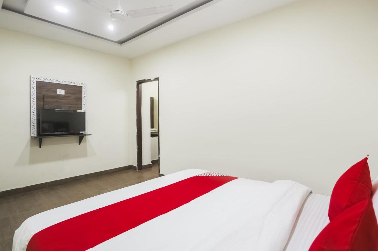 Oyo 63134 Hotel Red Queen Raigarh Zewnętrze zdjęcie