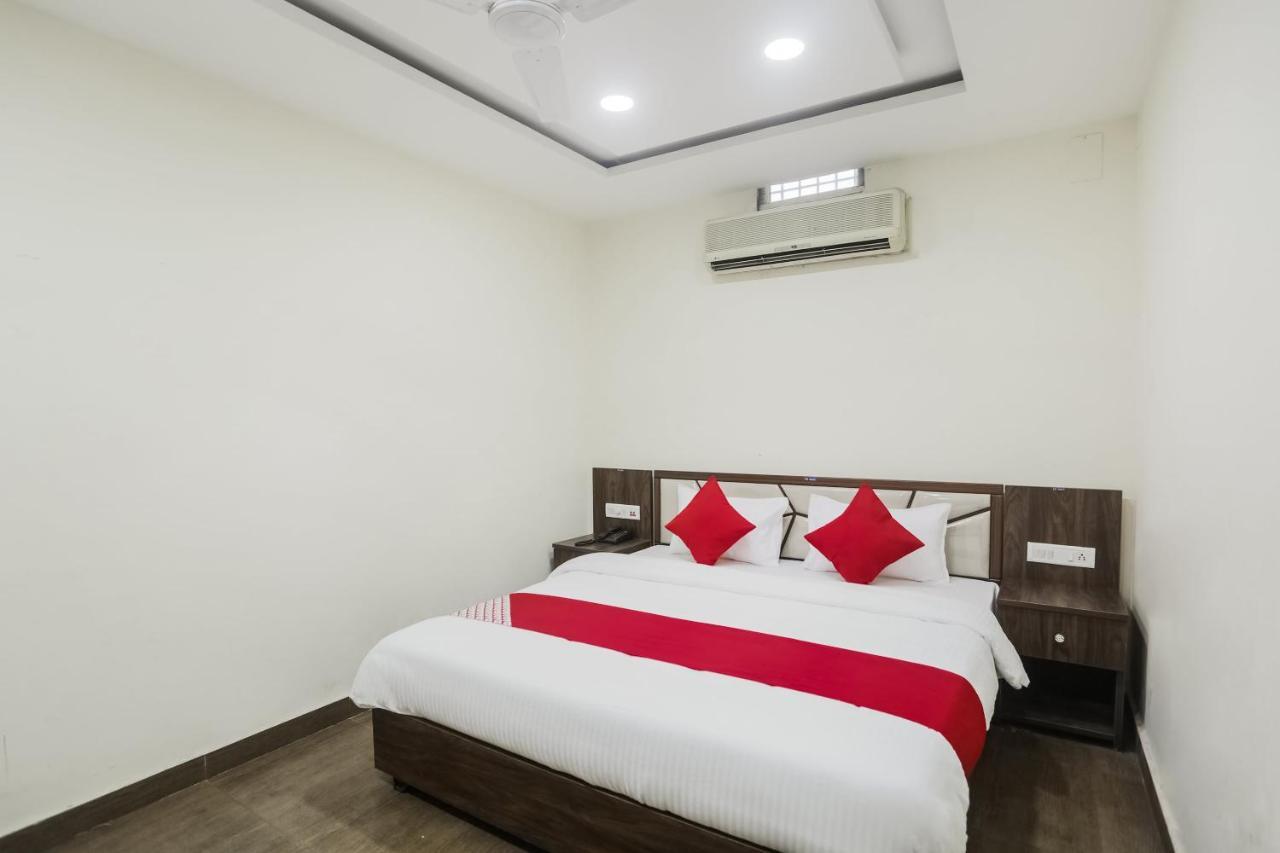 Oyo 63134 Hotel Red Queen Raigarh Zewnętrze zdjęcie
